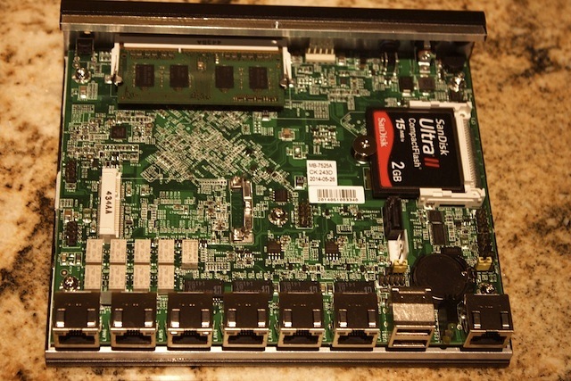 lanner_fw-7525b-inside.jpg